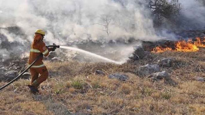 Fueron necesarios 34 bomberos para controlar y sofocar las llamas