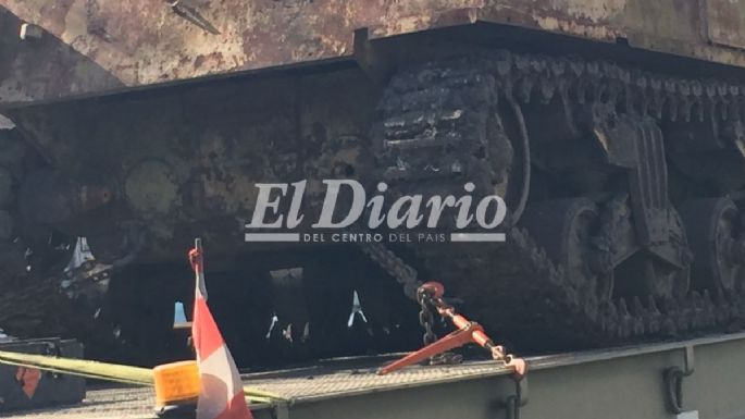 [VIDEO] Un tanque de guerra circuló hoy por las calles de Villa María
