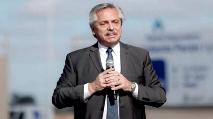 Fernández: "Estoy esperando que la Justicia llame a los ladrones de guante blanco"