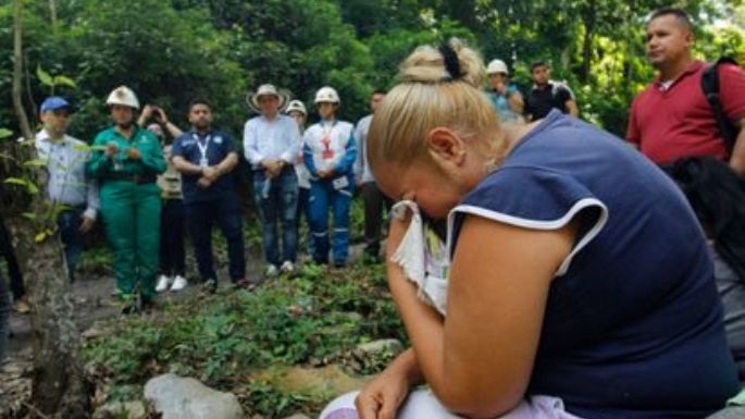 Estiman que este jueves llegarán al lugar donde están los 14 mineros atrapados en Colombia