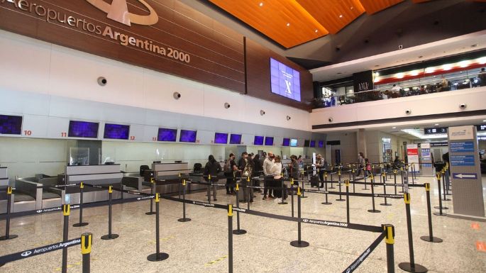 Evacuaron y suspendieron vuelos en el aeropuerto de Mendoza por una amenaza de bomba