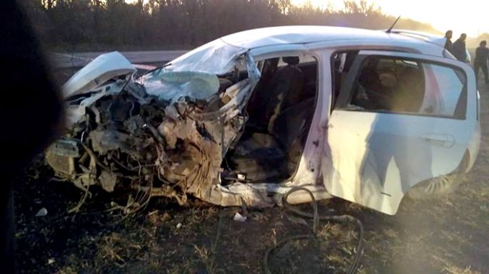 Un hombre y una mujer chocaron de frente en ruta 9 y murieron