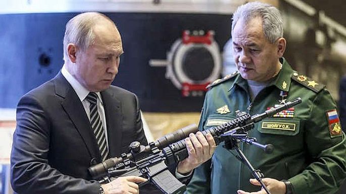 Rusia bombardeó por igual el este y el oeste de Ucrania