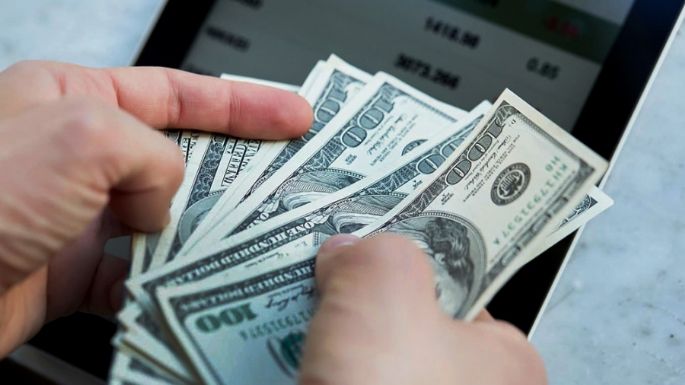 Dólar: especialistas prevén estabilidad para el resto del mes