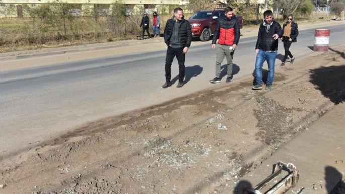 Avanza el cordón cuneta en calles Deán Funes y Sucre