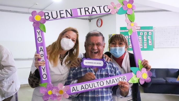 Residentes del Hogar de Ancianos reflexionaron sobre el respeto en la vejez