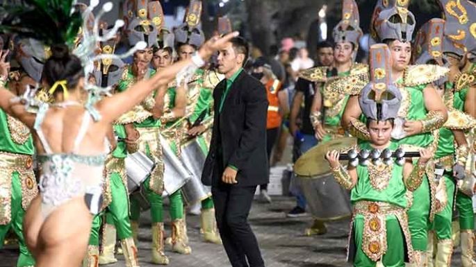 Cuatro bandas, dos comparsas y 19 carrozas para los corsos