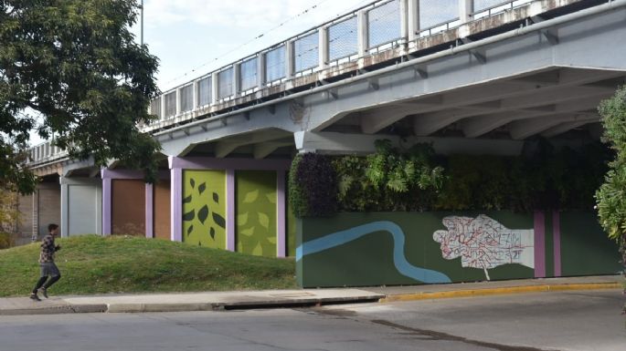 El mural del puente Alberdi está casi terminado