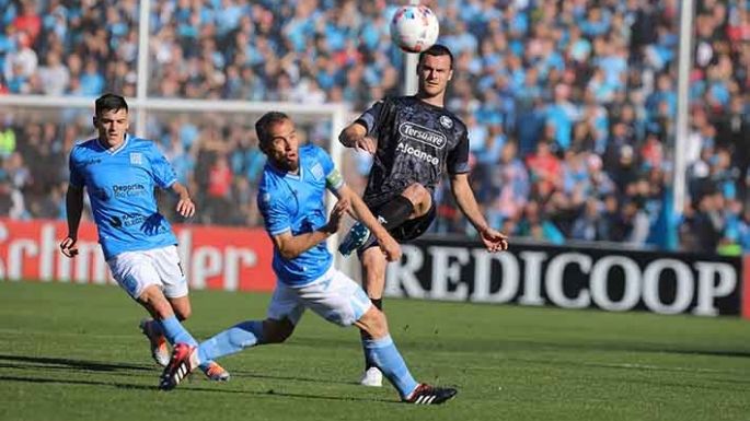 Belgrano igualó con Estudiantes y se mantuvo en lo más alto