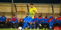 Juan Cruz Gill con la camiseta del último club en el que jugó en el fútbol de Malta, el Marsaxlokk FC