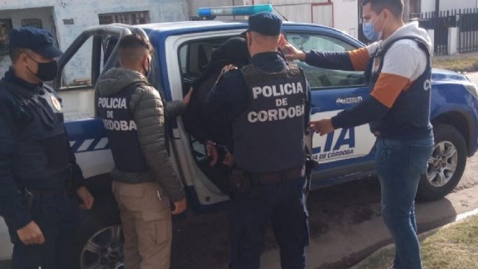 Detuvieron en Córdoba al supuesto autor del robo de un auto y dinero