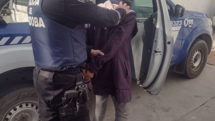 Con 20 y 22 años, fueron detenidos por robar en un desarmadero de autopartes