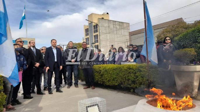 [GALERÍA] Alumnos de escuelas locales prometieron lealtad a la bandera