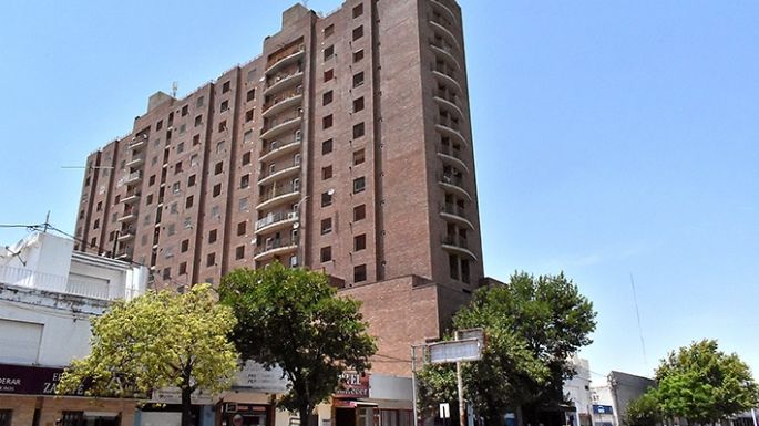 Categórico informe legal sobre la inseguridad del edificio Alem