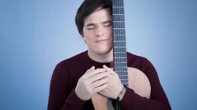 Nahuel Pennisi actúa esta noche en el Teatro Verdi