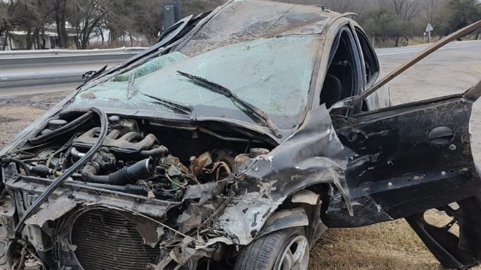 Encontraron chocado un auto que había sido robado horas antes