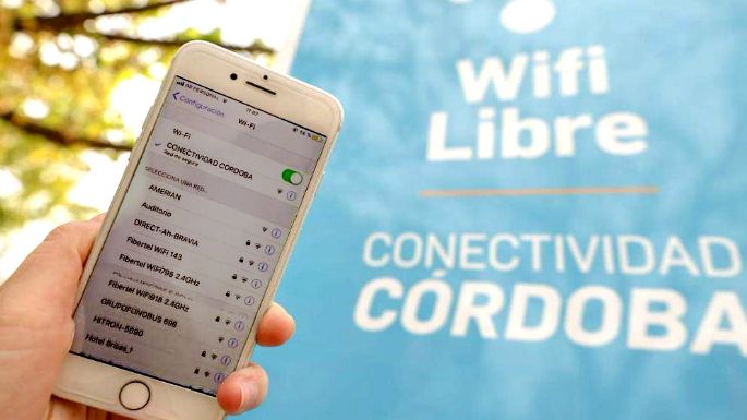 Schiaretti firmó convenios con privados para llevar Internet "a toda la provincia"