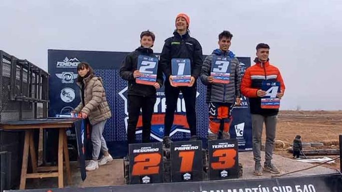 Triunfos en motocross y en el rally