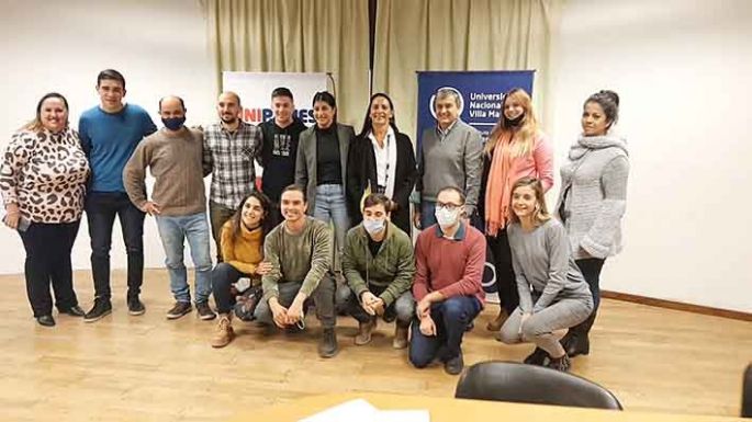 Un acuerdo para que estudiantes den asesorías a emprendedores