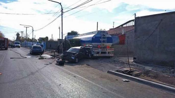 Chocó un camión de YPF y derramó combustible