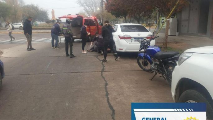 Ocho accidentes en dos horas: varios motociclistas sufrieron distintas fracturas