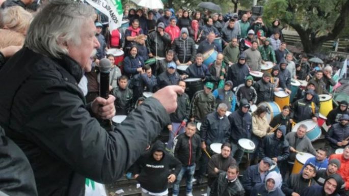 El Suoem realizó un acto masivo frente a la Municipalidad de Córdoba