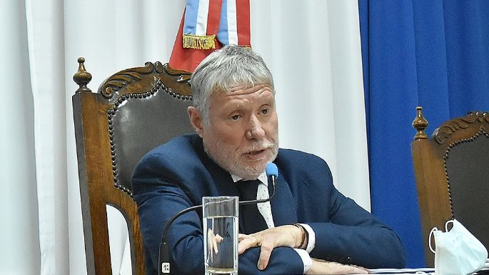 Se despegó de los carteles