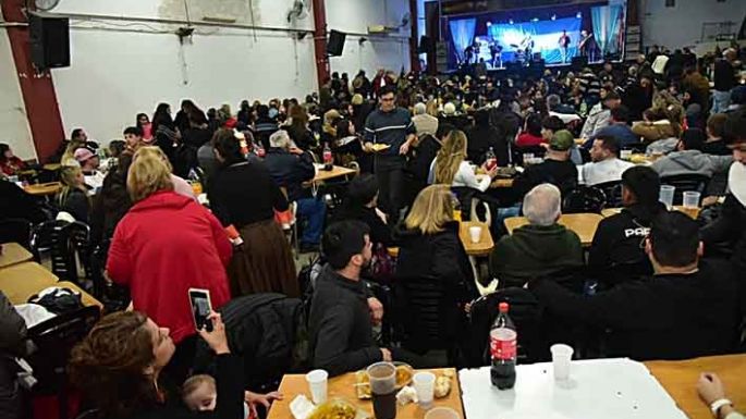 Una fiesta con música, artistas y reflexiones