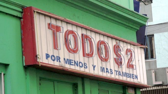 Todo por dos pesos: ya no  existen billetes ni locales
