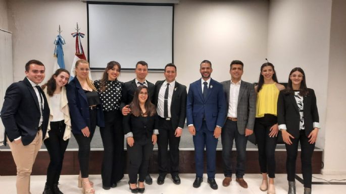 Fueron reconocidos diez  jóvenes sobresalientes