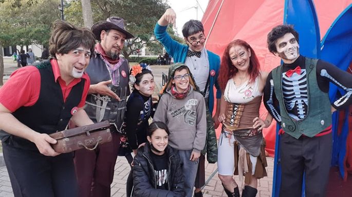Maratón de circo en carpa
