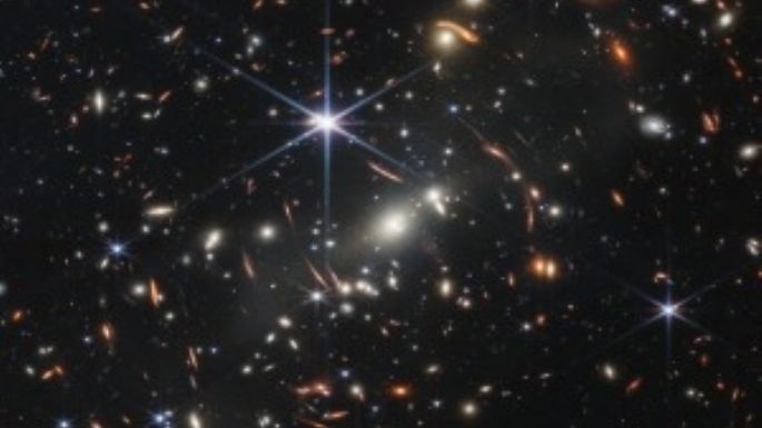 Presentaron las imágenes más profundas del universo distante 