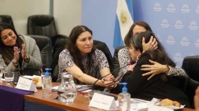 Quieren tipificar como delito difundir imágenes íntimas sin consentimiento