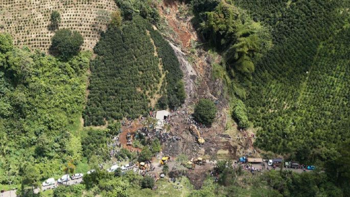 Tres niños murieron por un alud que sepultó una escuela rural