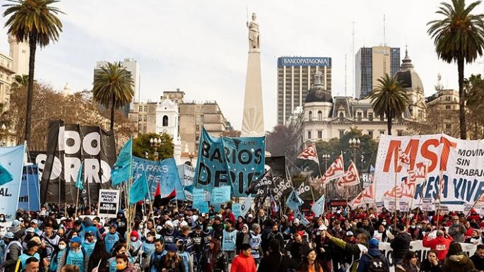 Organizaciones marcharon como inicio de un plan de lucha