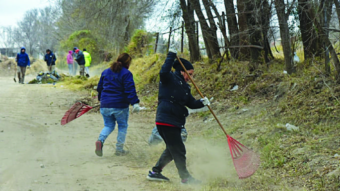 Cooperativas de cuatro MuniCerca limpiaron  un sector en donde siempre hay quejas