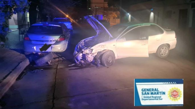 Alcoholizado, chocó contra un auto que estaba estacionado