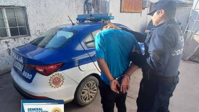 Llegó a la casa de su hermano provocando disturbios e incitando a pelear