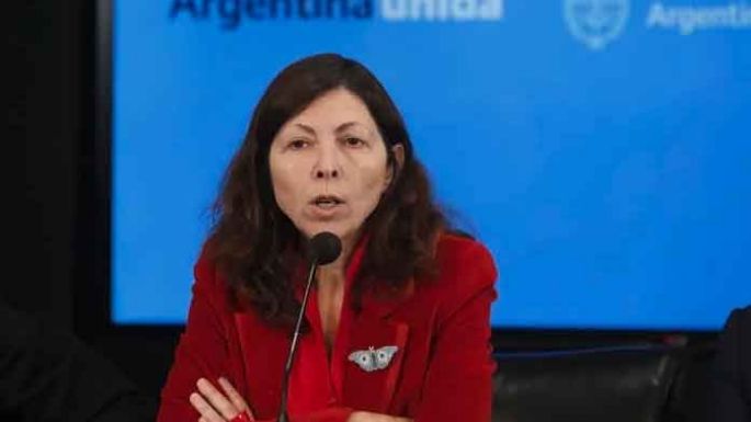 La ministra Batakis analiza crear un nuevo dólar turista