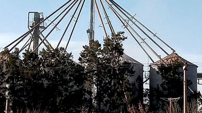 Una fuerte explosión en la aceitera alarmó ayer a los riotercerenses