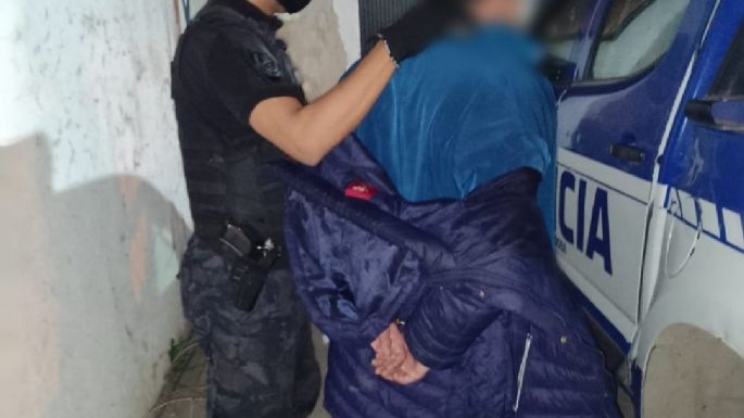 Amenazó a una mujer con un cuchillo en pleno centro y le robó una riñonera con dinero