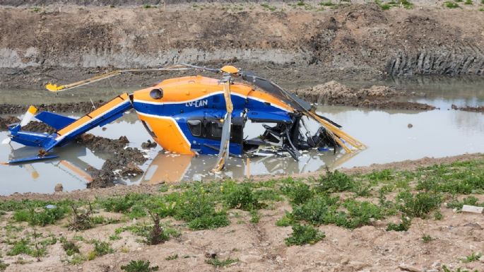 Cayó un helicóptero en el Gran Buenos Aires: los cinco ocupantes fueron rescatados con vida