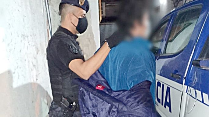 Amenazaron a una mujer con un cuchillo y le robaron el dinero