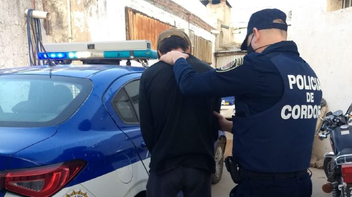 A los gritos, insultó a su expareja luego de violar una “restricción de acercamiento”