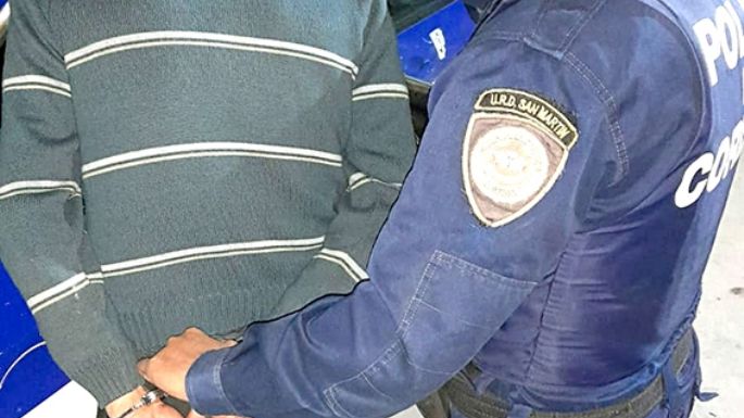 No explicó por qué tenía un cuchillo y fue detenido