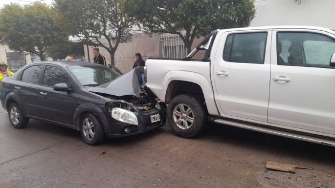 Triple choque en el centro: sólo hubo daños materiales