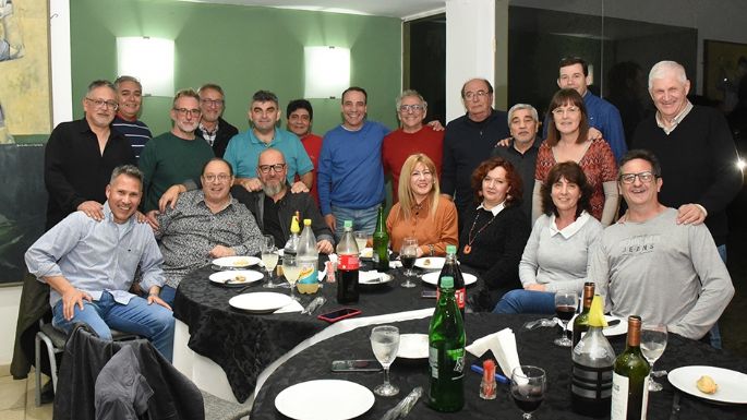 Exintegrantes de la FM Río participaron de una cena de reencuentro
