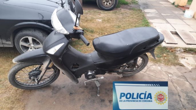 Robaba con un arma falsa, pedía disculpas y lo detuvieron