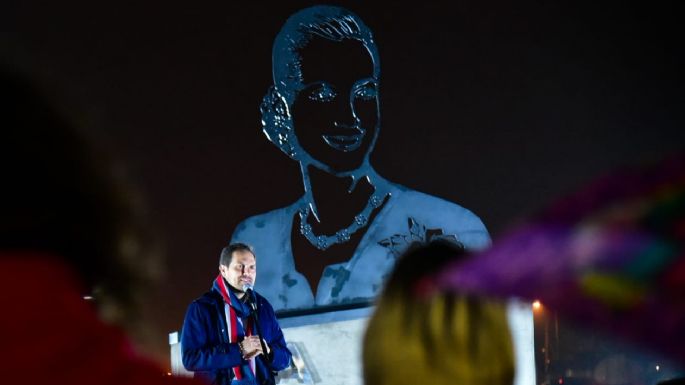Inauguraron el monumento que recuerda a Eva Perón