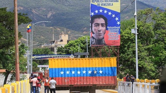 Caracas y el futuro canciller de Petro acuerdan agenda para restablecer las relaciones